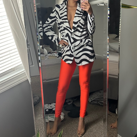 Blazer - Picture 1 of 1